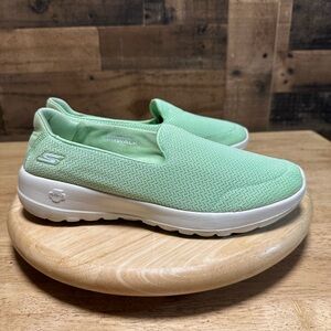 Skechers Green Slip-On Sneakers
